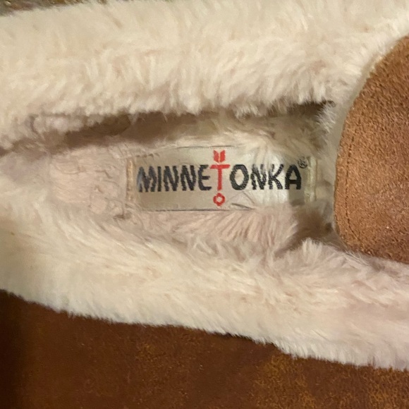 MINNETONKA Moccasin - Picture 7 of 7